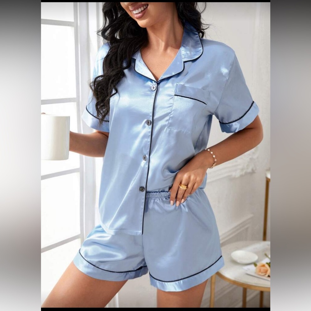 New Women's Blue Satin Pajama Set / short sleeve & shorts XS